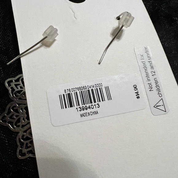 Express Earrings Drop Patterned - Picture 2 of 2